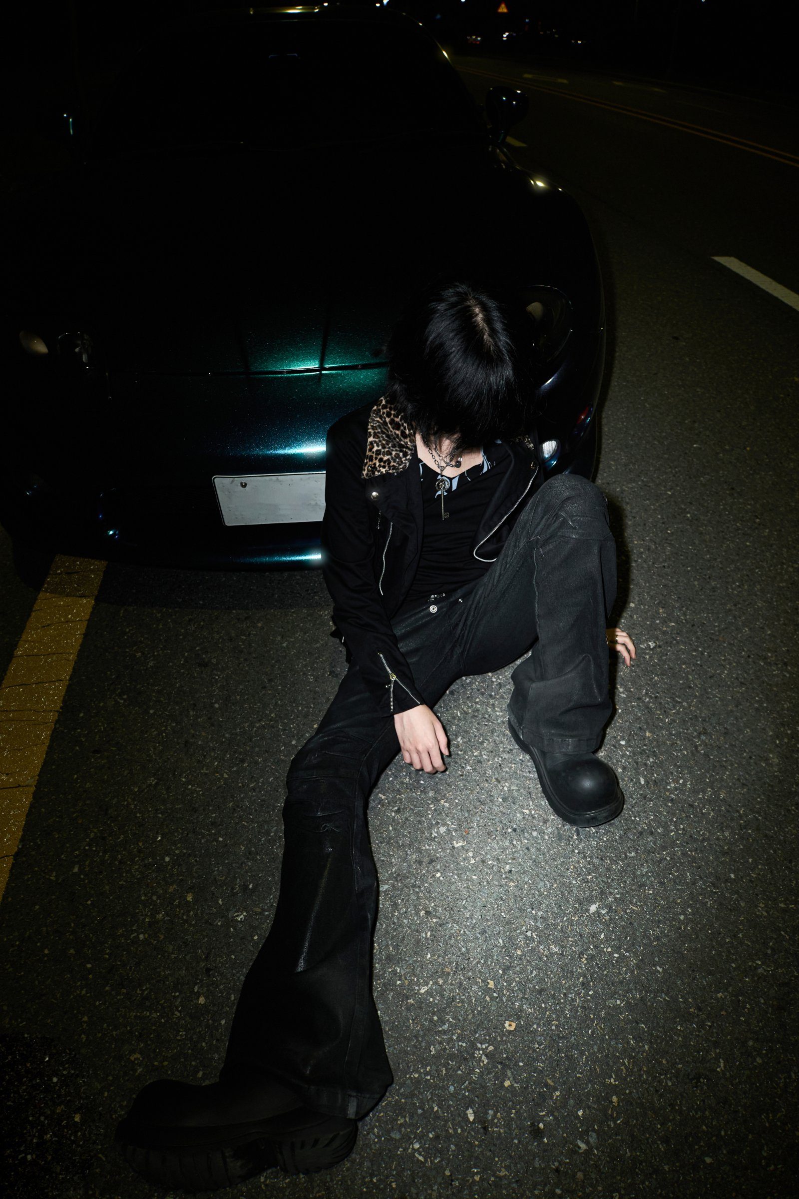 #야간플래시 · #스트릿패션 무드 스냅 사진