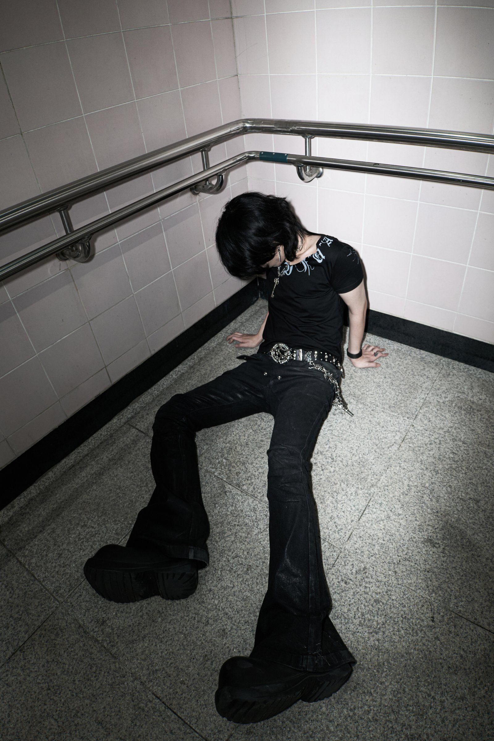 #야간플래시 · #스트릿패션 무드 스냅 사진