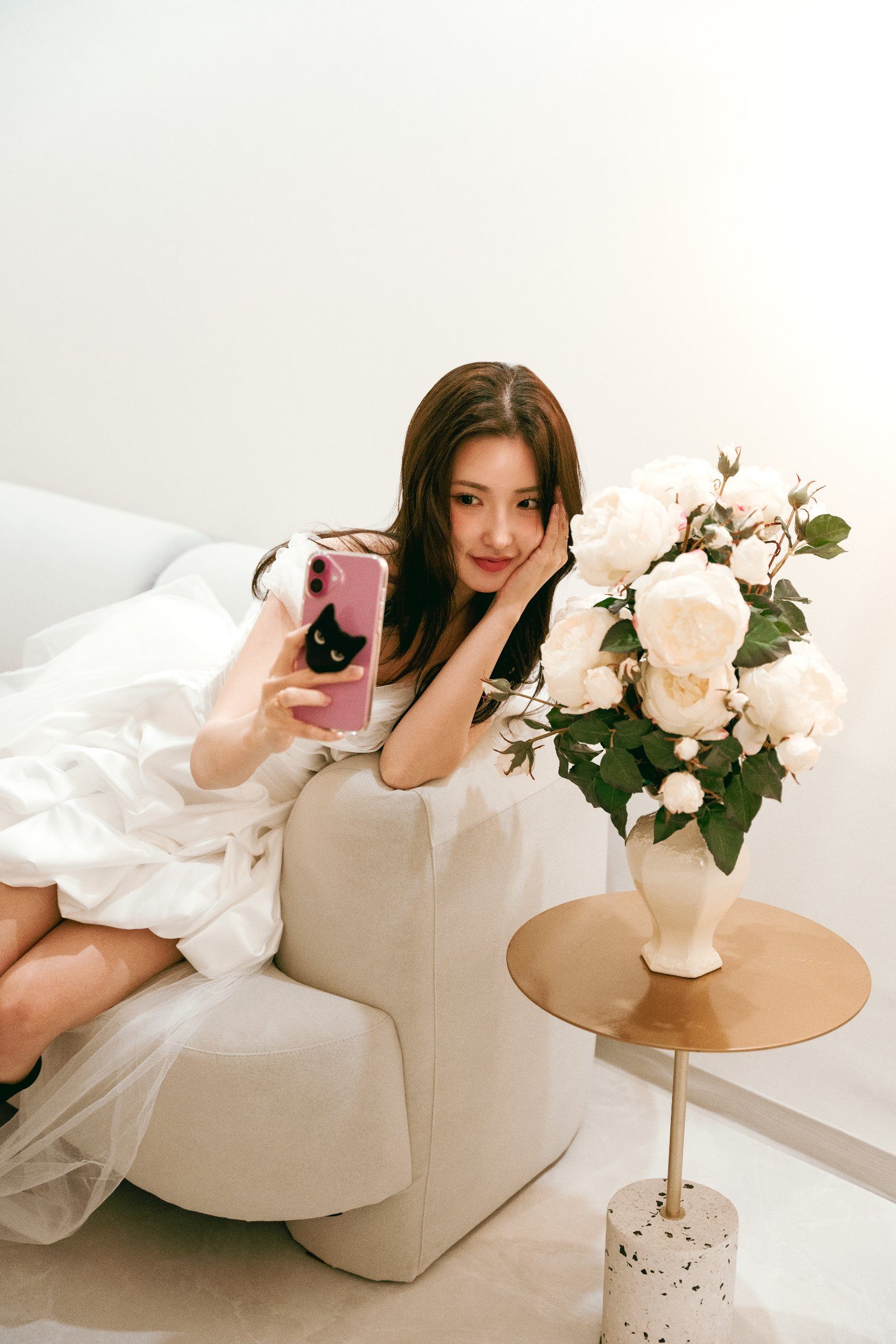 브라이덜샤워 파티룸 (장소 별도 예약)에서 찍은 브라이덜샤워스냅 · 개인스냅 무드 스냅 사진