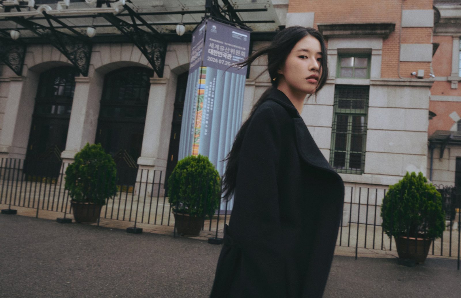 서울에서 찍은 유니크 · 트렌디 무드 스냅 사진